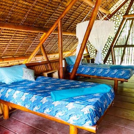 Hotel Southern Mentawai Outpost Sibigau Island Zewnętrze zdjęcie